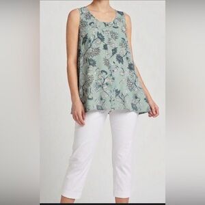 Style & Co. Green and Black Floral Top Mod-Boho vintage mix of 1960s and 70s